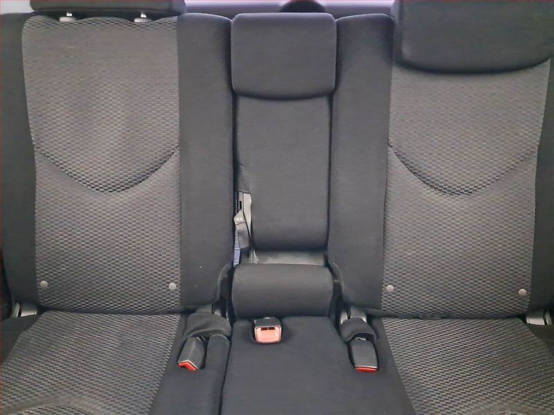 Toyota RAV4 (2008) 2.2 D-4D, 4X4, Navi, Tempomat - fotka 10 z 16