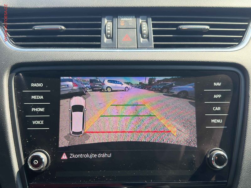 Škoda Octavia (2020) 2.0 TDi RS, 2.maj, RS, DSG - fotka 14 z 19