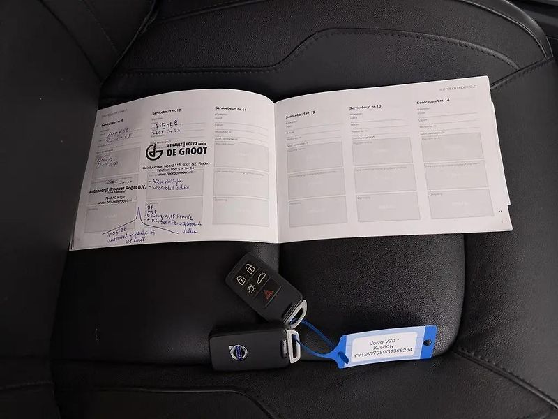 Volvo V70 2.0 D3 110kW AUT. Polar+ TZ - fotka 11 z 12