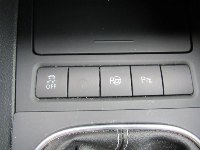 Volkswagen Golf 1,2 TSI 63kW Trendline - fotka 19 z 33