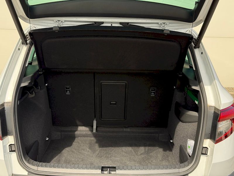 Škoda Karoq (2022) 1.5 Tsi 110 kW DSG Style Plus - fotka 25 z 27