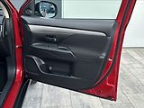 Mitsubishi Outlander 2,2 DI-D 150PS  Intense+ -7 4x - náhled 19