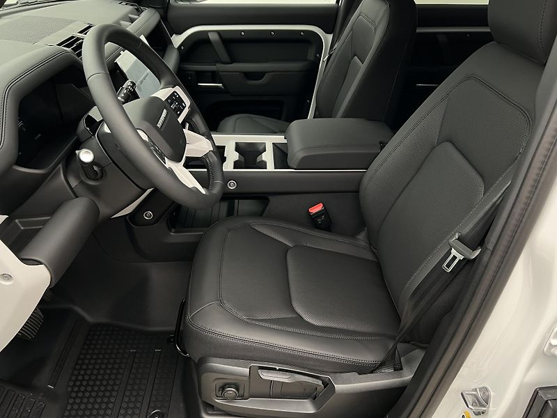 Land Rover Defender (2026) 110 D200 S AWD Aut  - fotka 12 z 50
