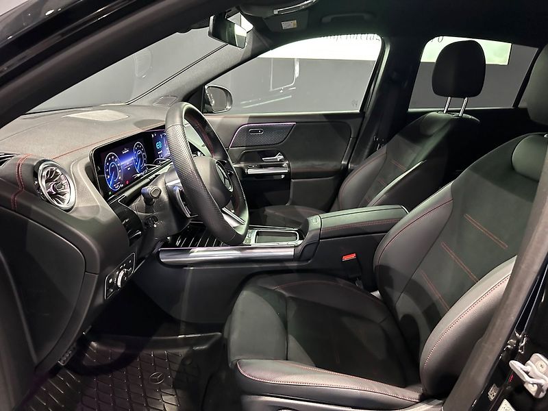 Mercedes-Benz EQA 300 4M AMG Advanced DISTRO - fotka 8 z 12