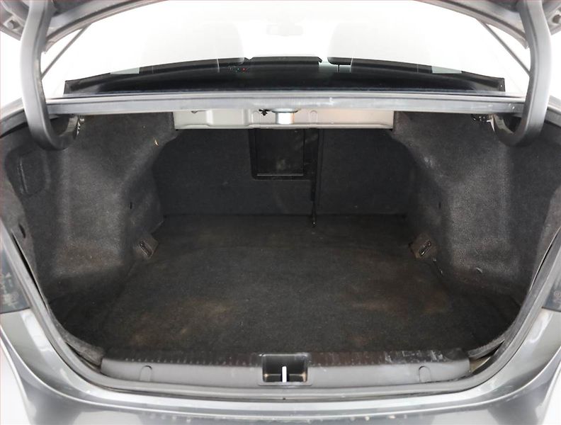 Suzuki Kizashi (2012) 2.4 VVT, 4X4, Automat - fotka 15 z 15