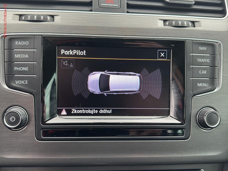 Volkswagen Golf (2013) 1.2TSI, Klima - fotka 13 z 18