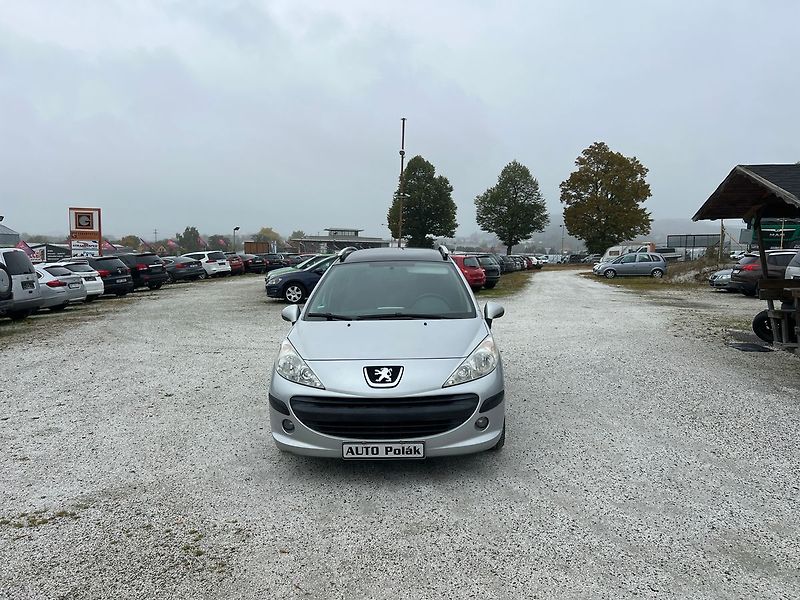 Peugeot 207 1.4 16V - fotka 1 z 14