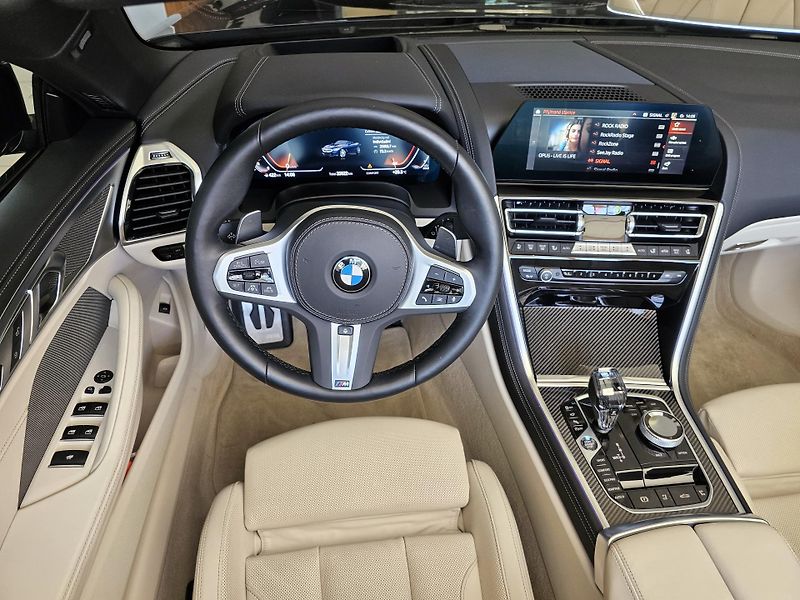 BMW Řada 8 840i xD cabrio 1.maj, CZ - fotka 16 z 26