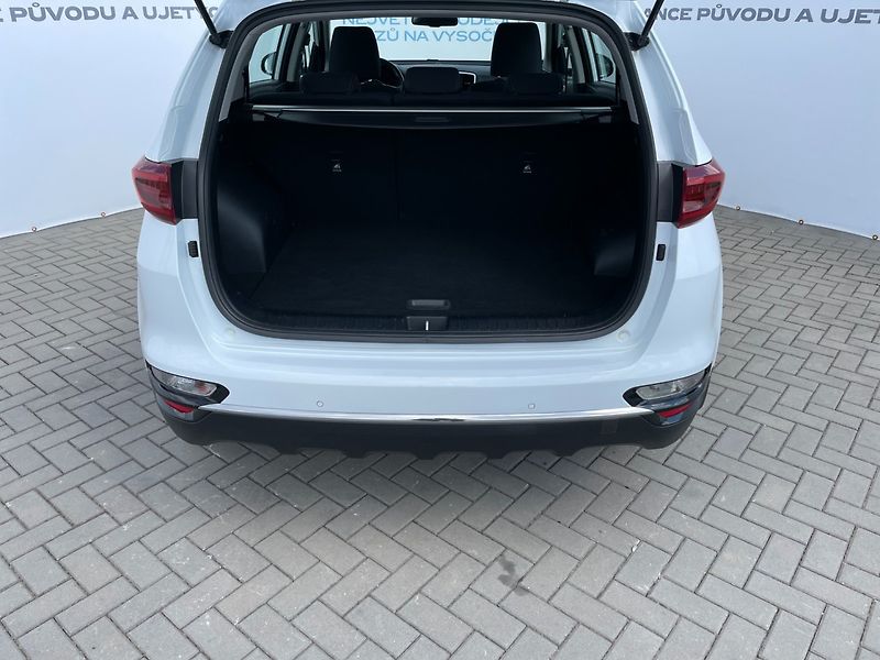 Kia Sportage (2019) 1.6GDi Exclusive! ČR+1.maj.! - fotka 10 z 35
