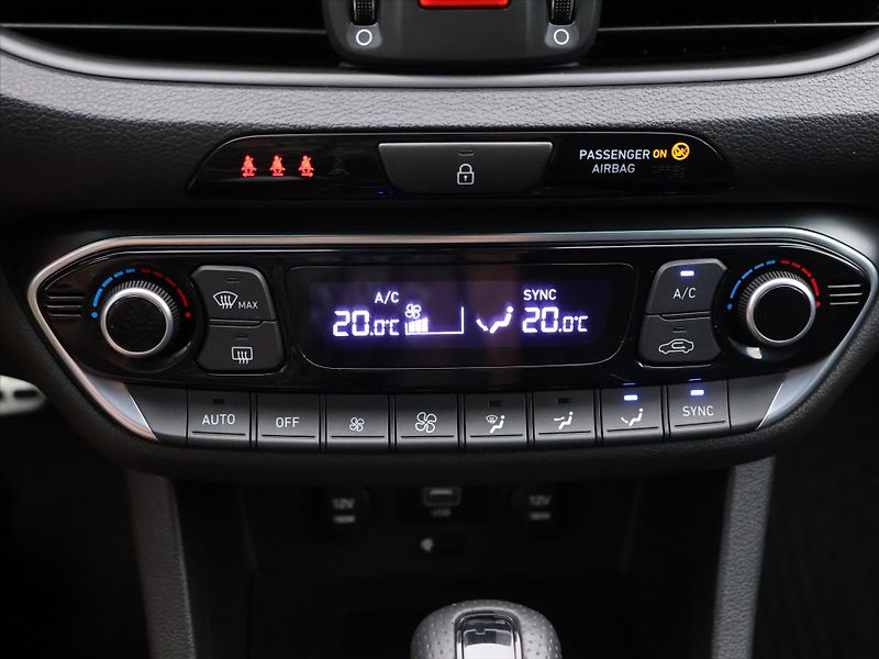 Hyundai i30 1,5 T-GDI 117kW N-Line DPH CZ - fotka 25 z 36