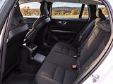 Volvo V60 2,0 B5 AWD Momentum Pro AT DPH - náhled 14