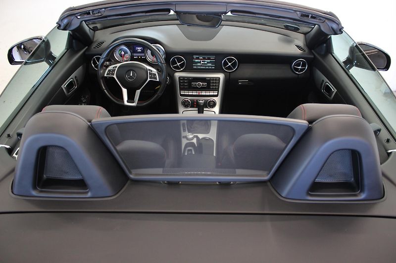 Mercedes-Benz SLK (2015) SLK350 3,5 AUTOMAT - fotka 35 z 37