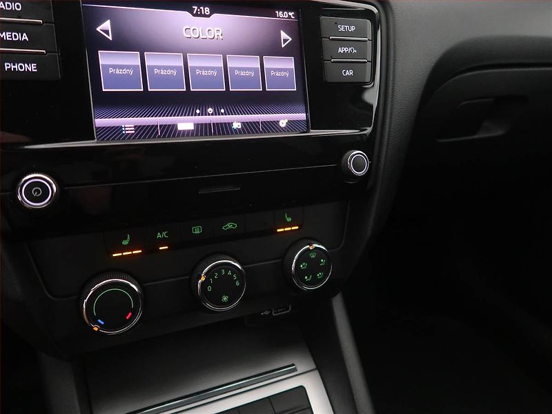 Škoda Octavia (2018) Ambition 1.4 TSI, ČR,1.maj - fotka 13 z 15