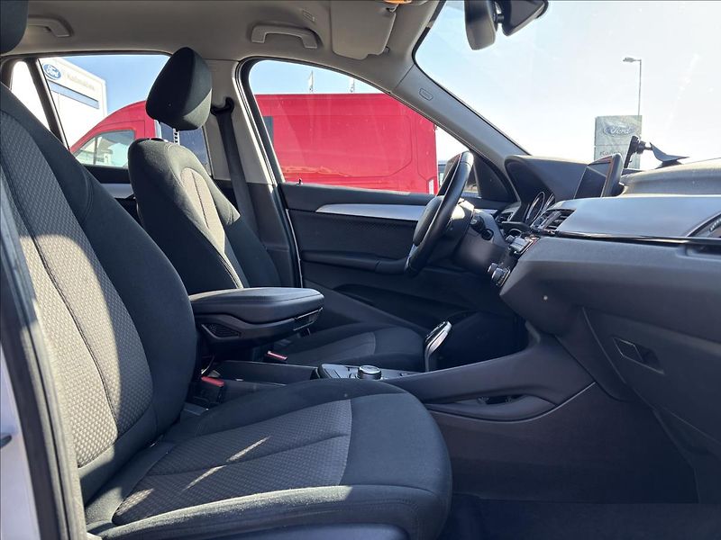 BMW X1 2,0 xDrive 18d 110kW - fotka 18 z 43