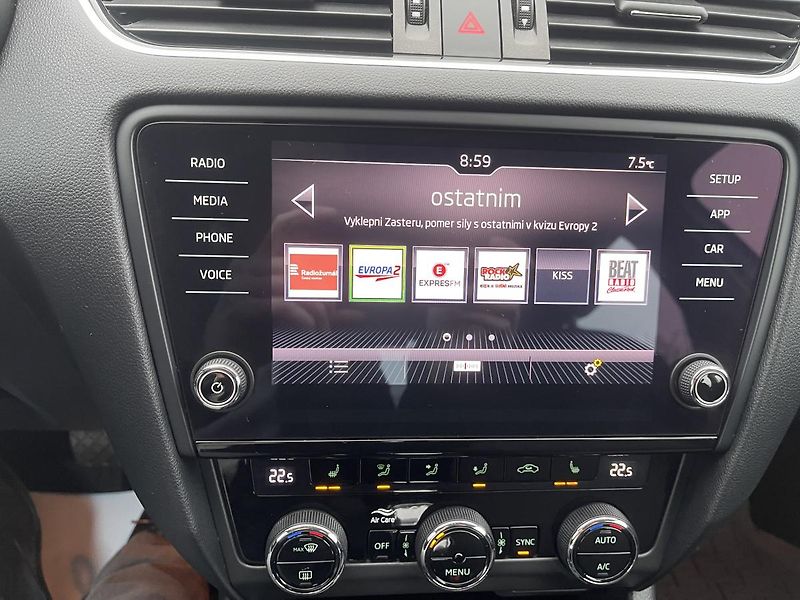 Škoda Octavia 1.5 TSi 110kW DSG-Style-DPH-ČR - fotka 32 z 35