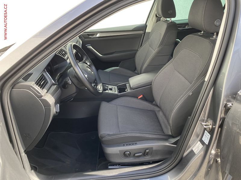 Škoda Superb (2022) 2.0 TDi, Style, DSG, LED - fotka 9 z 19