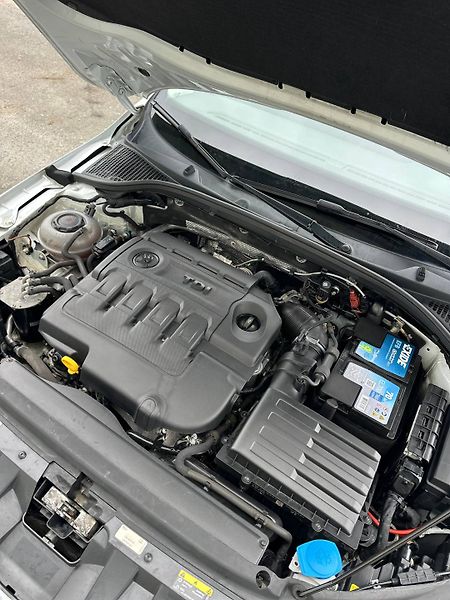 Škoda Octavia (2018) III FL SCOUT 2.0 TDI 135kW 4x4 - fotka 11 z 34