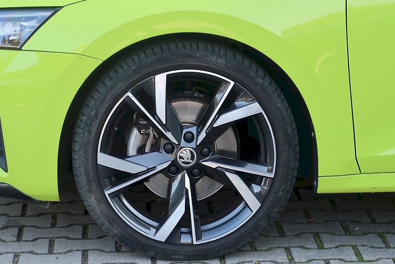 Škoda Octavia (2024) Sportline 1.5 TSI 110 kW  DSG - fotka 8 z 28