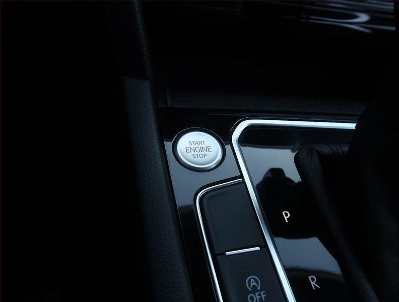Volkswagen Passat (2022) Business 2.0 TDI, Automat - fotka 19 z 22