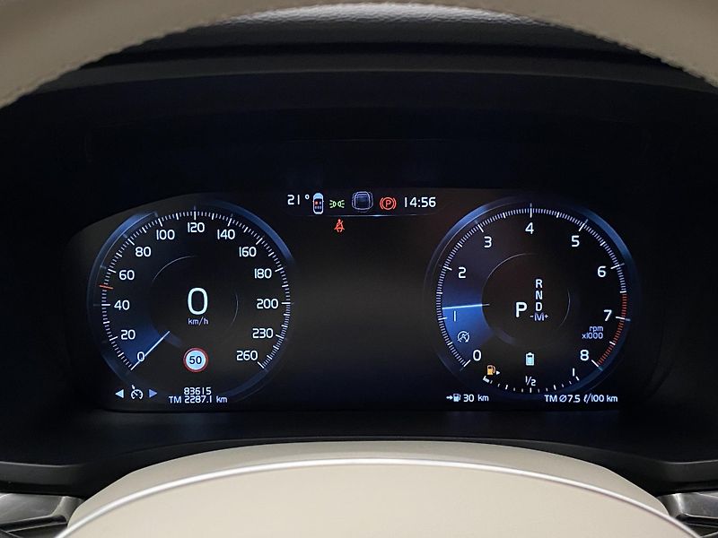 Volvo V60 B5 INSCRIPTION AUT REZERVACE - fotka 24 z 42