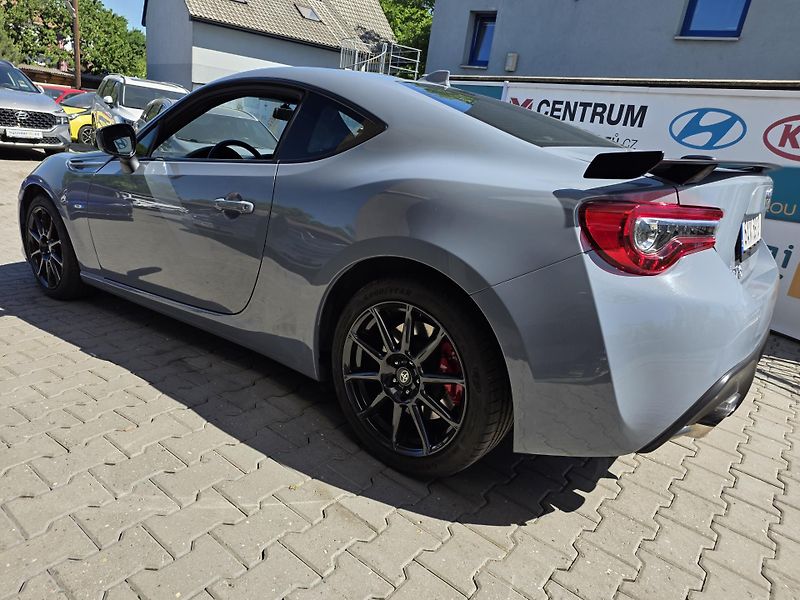 Toyota GT86 2.0-Black Edition - fotka 7 z 12