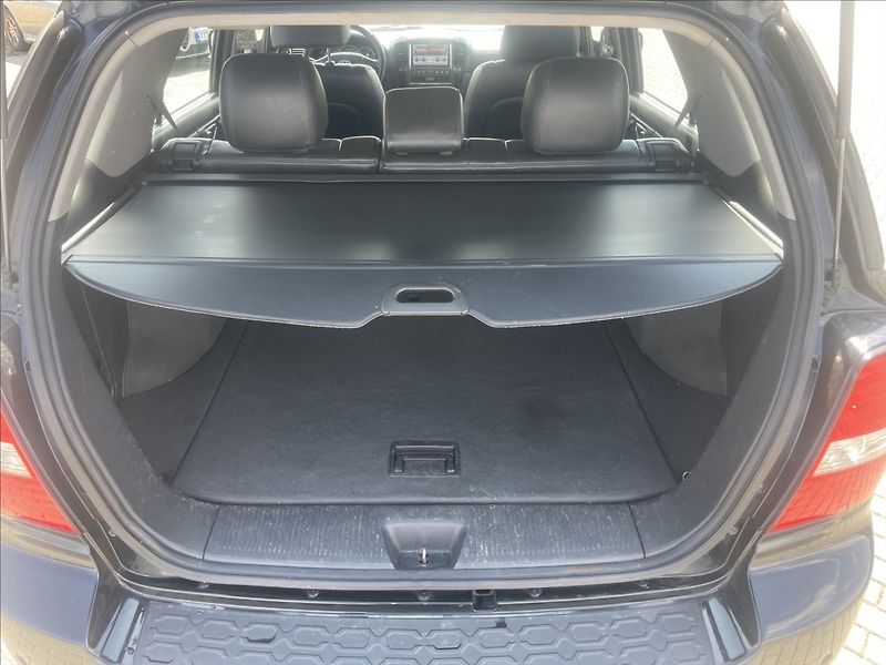 Kia Sorento 2,5 CRDi 125kw Automat Tažné - fotka 9 z 35