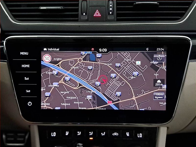 Škoda Superb (2020) Laurin&Klement 2.0 TDI - fotka 18 z 23