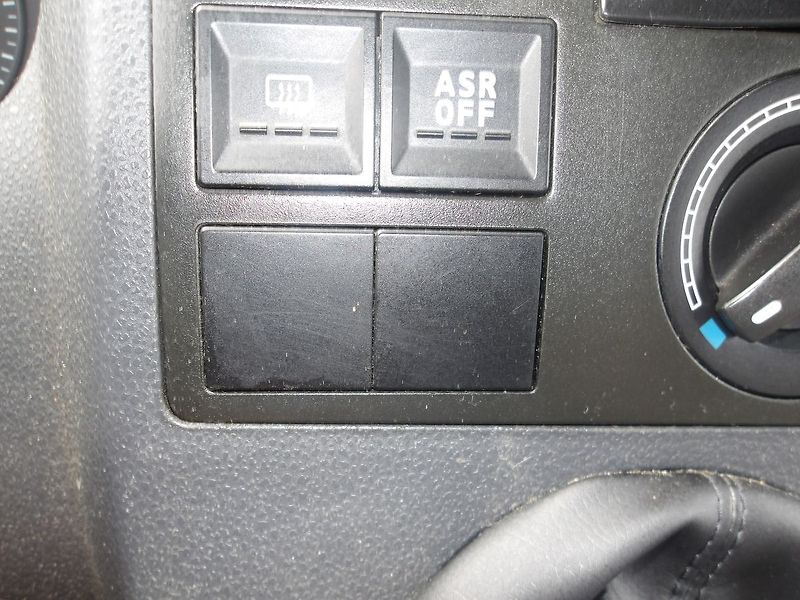 Volkswagen Transporter 2,5TDi 128kW ČR ! - fotka 27 z 31