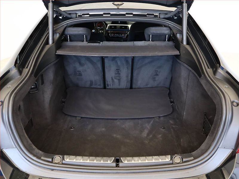 BMW Řada 4 (2017) M Paket 420d xDrive - fotka 12 z 16