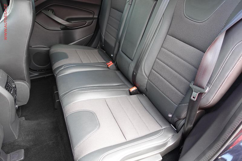 Ford Kuga (2013) 2.0TDCi 4x4, ČR, AT, xenon - fotka 11 z 16