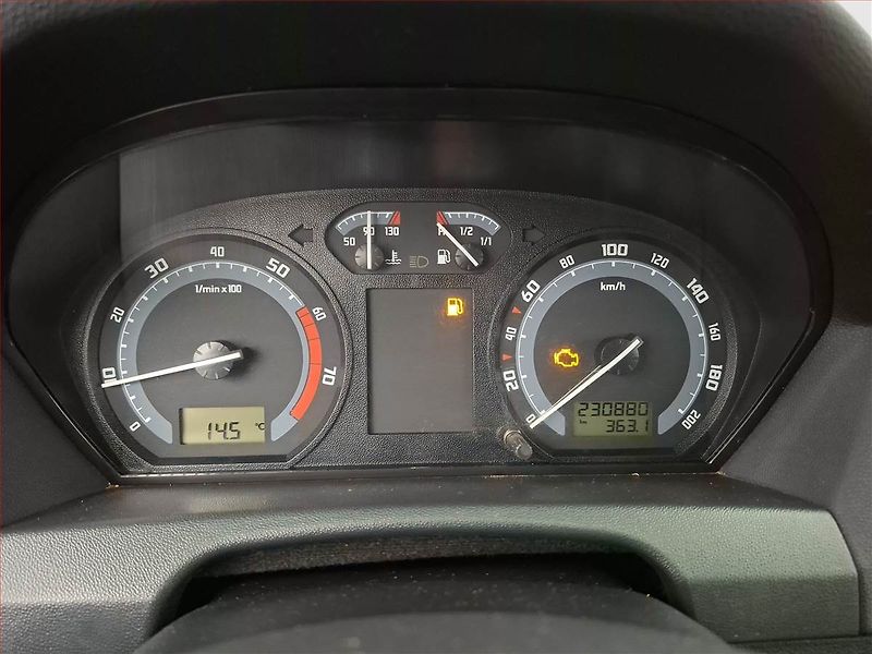 Škoda Fabia (2007) 1.2 12V, nová STK, Klima - fotka 11 z 13
