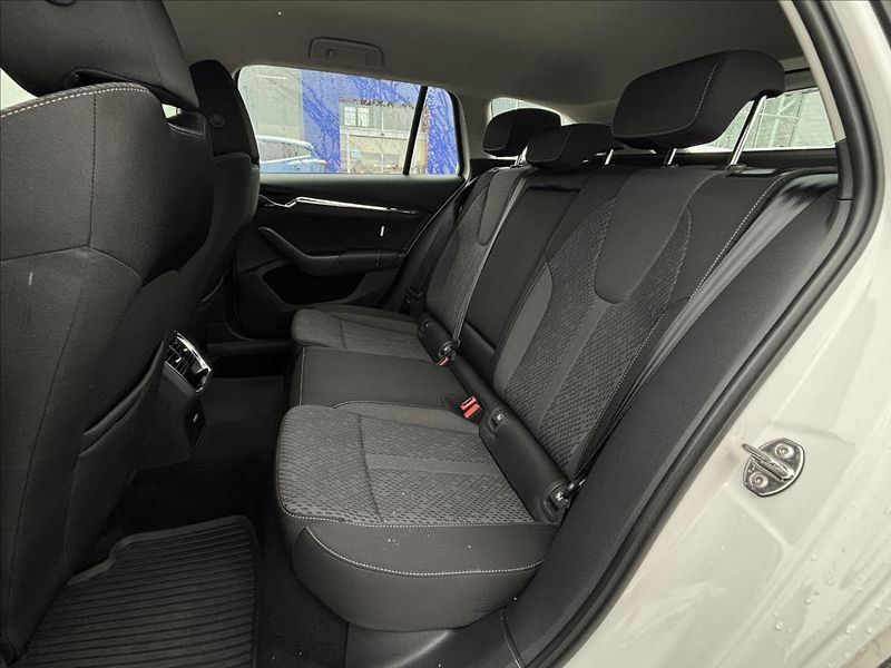 Škoda Octavia 2,0 TDI 110kW Style DSG - fotka 14 z 38
