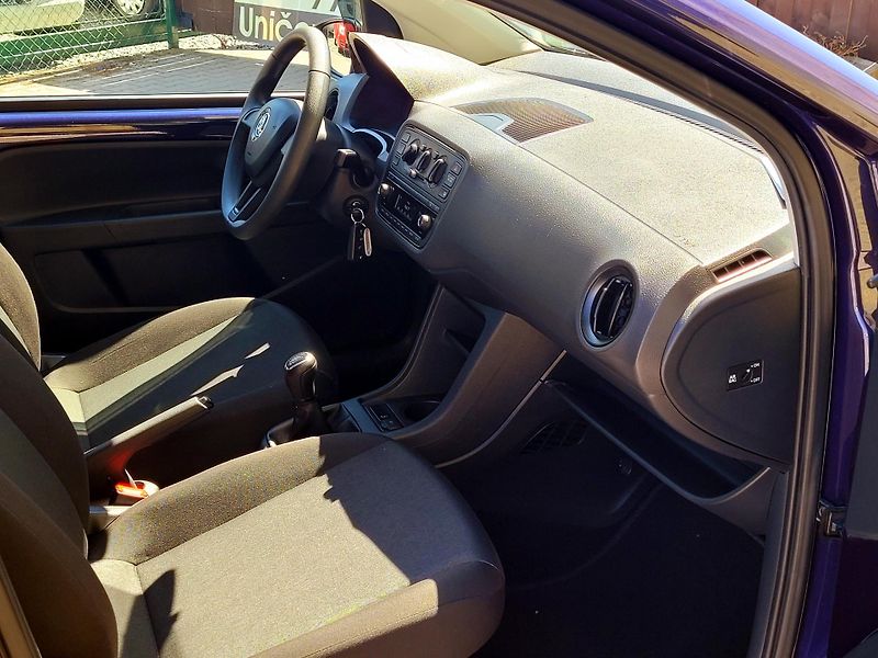 Škoda Citigo MPi 1.maj,SERV.KNIHA,jen 44tkm - fotka 20 z 35