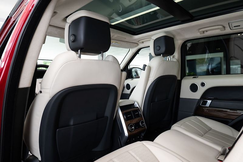 Land Rover Range Rover Sport P525 Autobiography Meridian/Ma - fotka 10 z 30