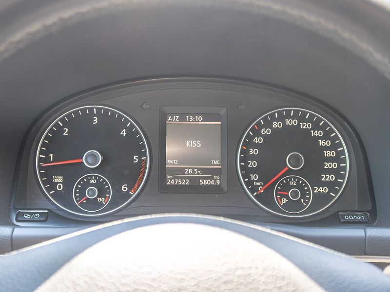 Volkswagen Touran (2014) 1.6TDI HG NAVI – 7 SEDADEL - fotka 20 z 47