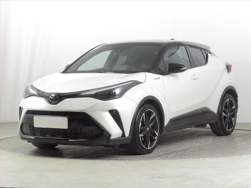 Toyota C-HR (2021) GR Sport 1.8 Hybrid - fotka 2 z 22