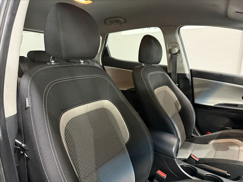 Kia Ceed 1,6   CRDI 94KW NAVI KAMERA ČR - fotka 31 z 44