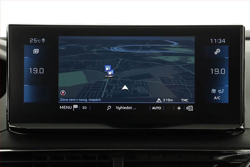Peugeot 5008 (2022) 1.5 BlueHDi - fotka 17 z 20