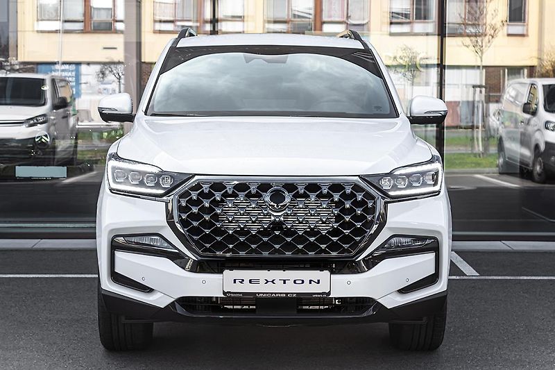 KGM Rexton (2026) 2,2 e-XDI 4WD Shift-by-wire PR - fotka 2 z 22