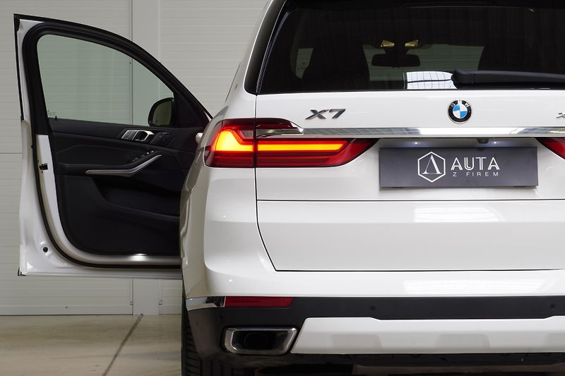 BMW X7  Xdrive40d,ČR,DPH,1.maj,6 míst - fotka 13 z 43