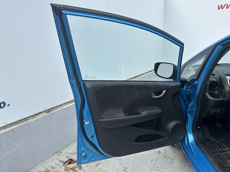 Honda Jazz (2010) 1.4 i-VTEC (73 kW) - fotka 9 z 31
