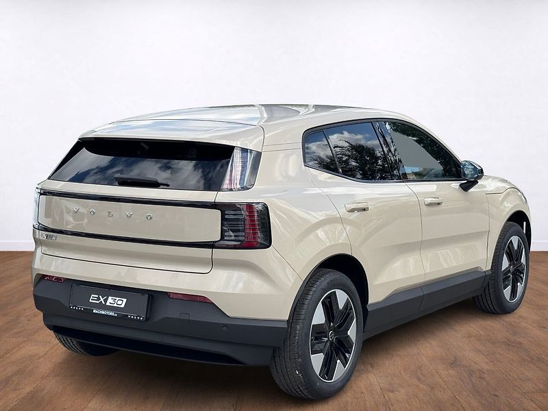 Volvo EX30 (2026) CORE P5, ACC, BLIS - fotka 4 z 19