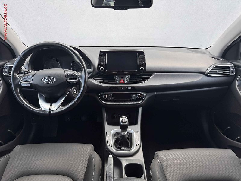 Hyundai i30 (2019) 1.6CRDi, ČR, servis.kniha - fotka 8 z 16