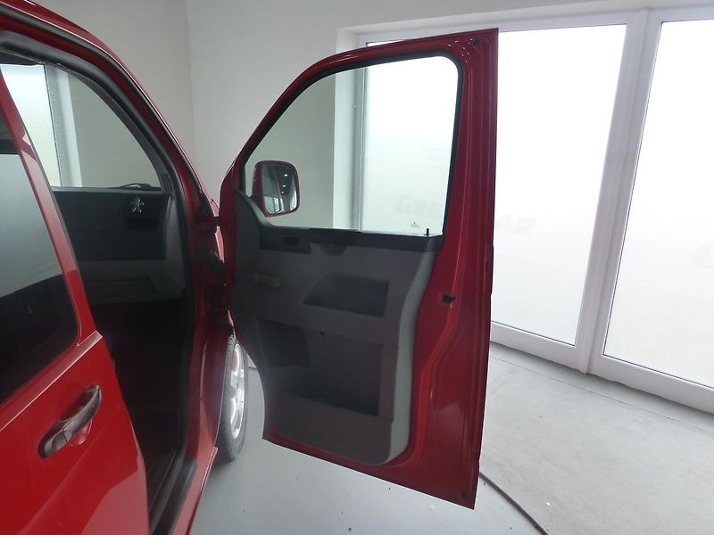 Volkswagen Transporter (2009) 2,0TDI-75KW**TAŽNÉ**ALU**9MÍST - fotka 11 z 15