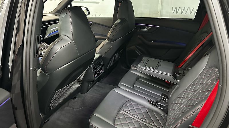 Audi SQ7 ZÁRUKA / MATRIX / 7 MÍST - fotka 23 z 52