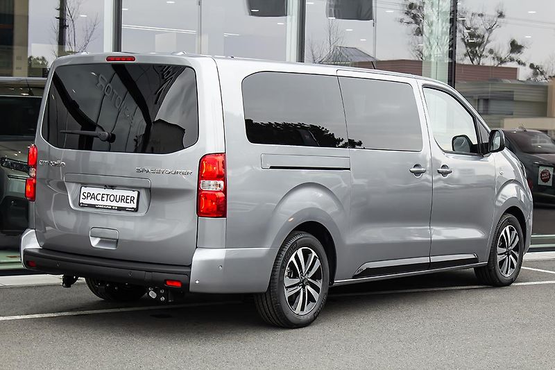 Citroën SpaceTourer (2026) 2,2 SHINE XL + PANORAMA+TAŽNÉ - fotka 6 z 23