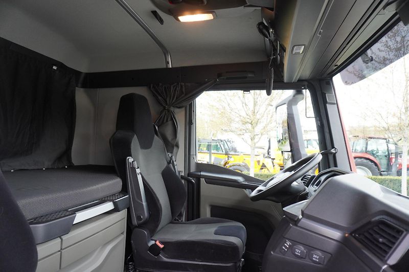 MAN TGS (2022) 26.430 tractor unit / 6x4/ PTO - fotka 22 z 24