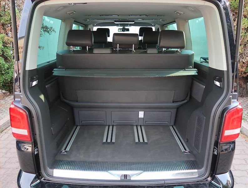 Volkswagen Multivan (2011) Highline 2.0 TDI - fotka 14 z 19