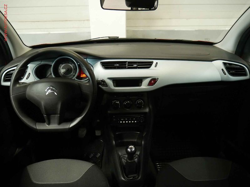Citroën C3 (2014) 1.2PT, 2.maj,ČR, AC - fotka 8 z 14
