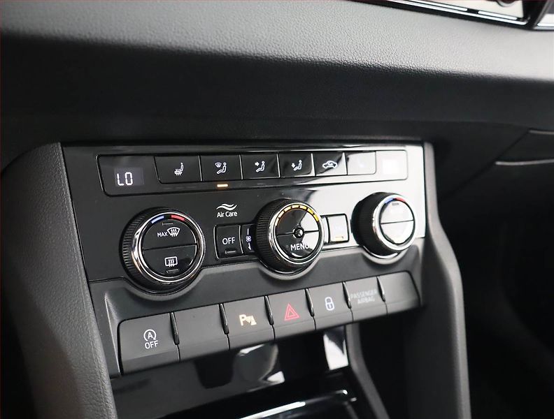 Škoda Karoq (2022) Style 1.5 TSI - fotka 20 z 21